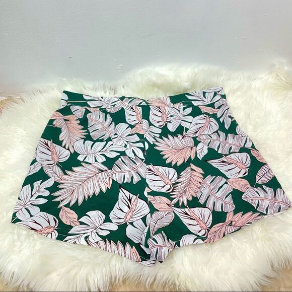 Brave Soul | Tropical belted Dress shorts Lg with side pockets,white,green,pink - Picture 6 of 6